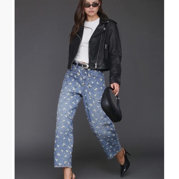 Avec les filles Embroidered Barrel leg jeans size 28 - Picture 1 of 8